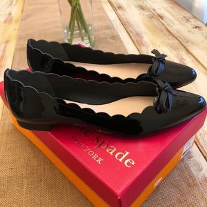 Kate Spade Scalloped Elena Flex flat